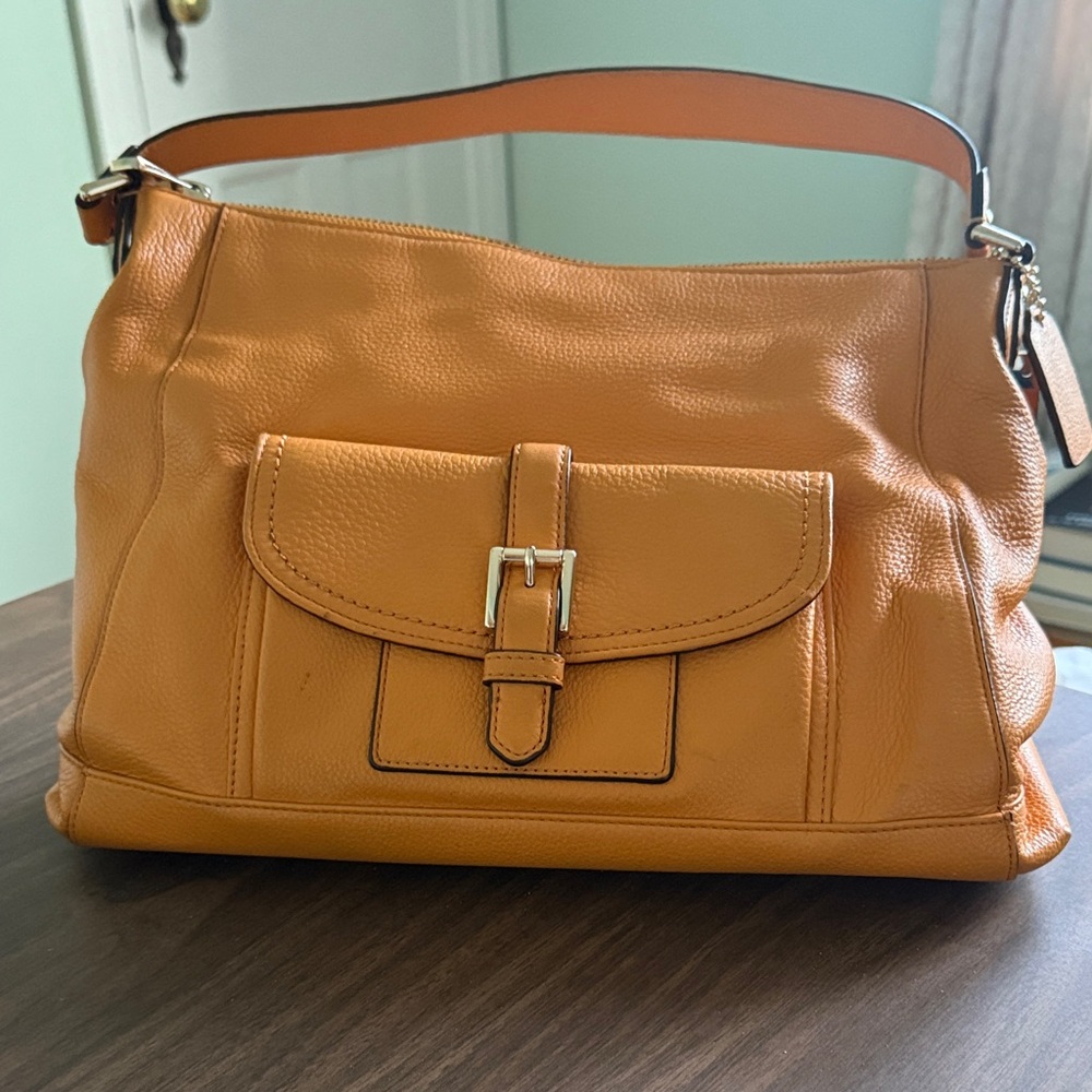 Elegant Coach Orange Leather Satchel Bag